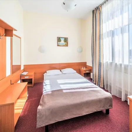 Irina Hotel 3*