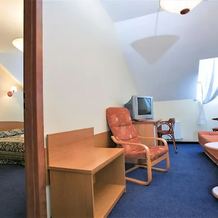 Irina Hotel 3*