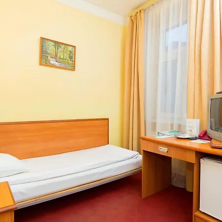 Irina Hotel 3*